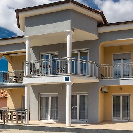 Apartmani Dea Crikvenica Eksteriør bilde