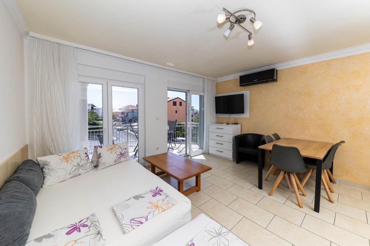 Apartmani Dea Crikvenica Eksteriør bilde