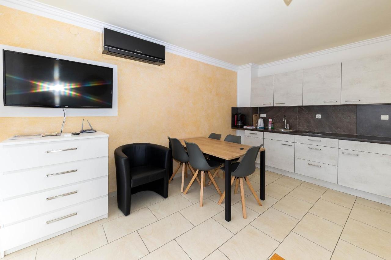 Apartmani Dea Crikvenica Eksteriør bilde